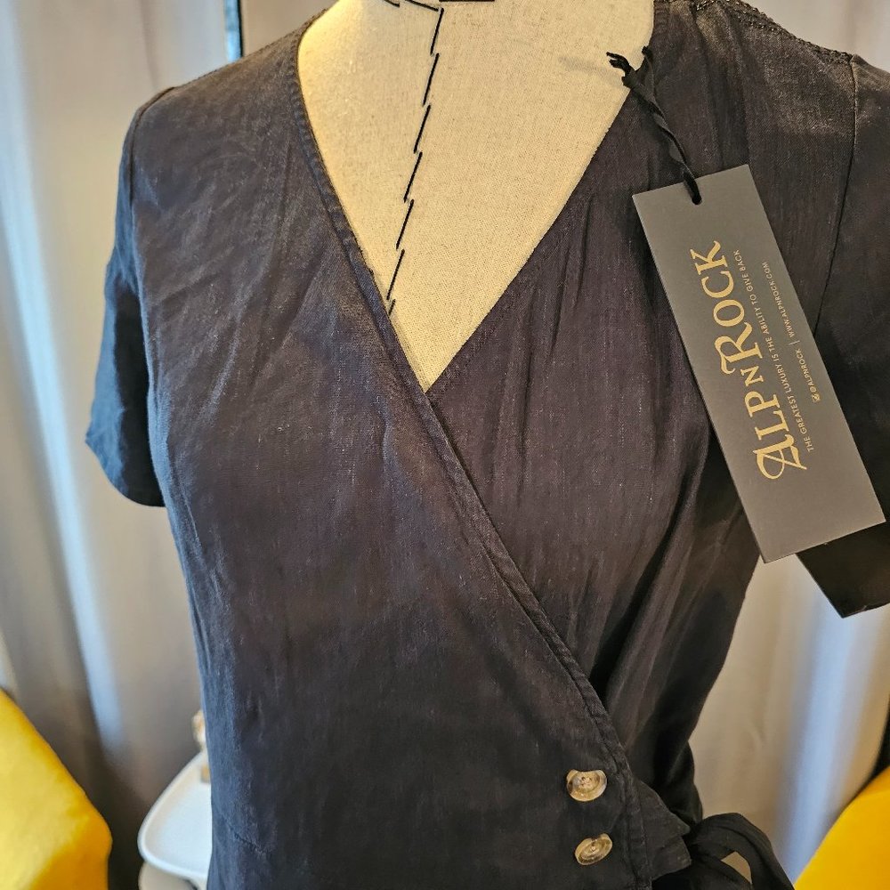 Black Wrap Midi Dress with Button Detail - Unknown Brand - Picture 5 of 13